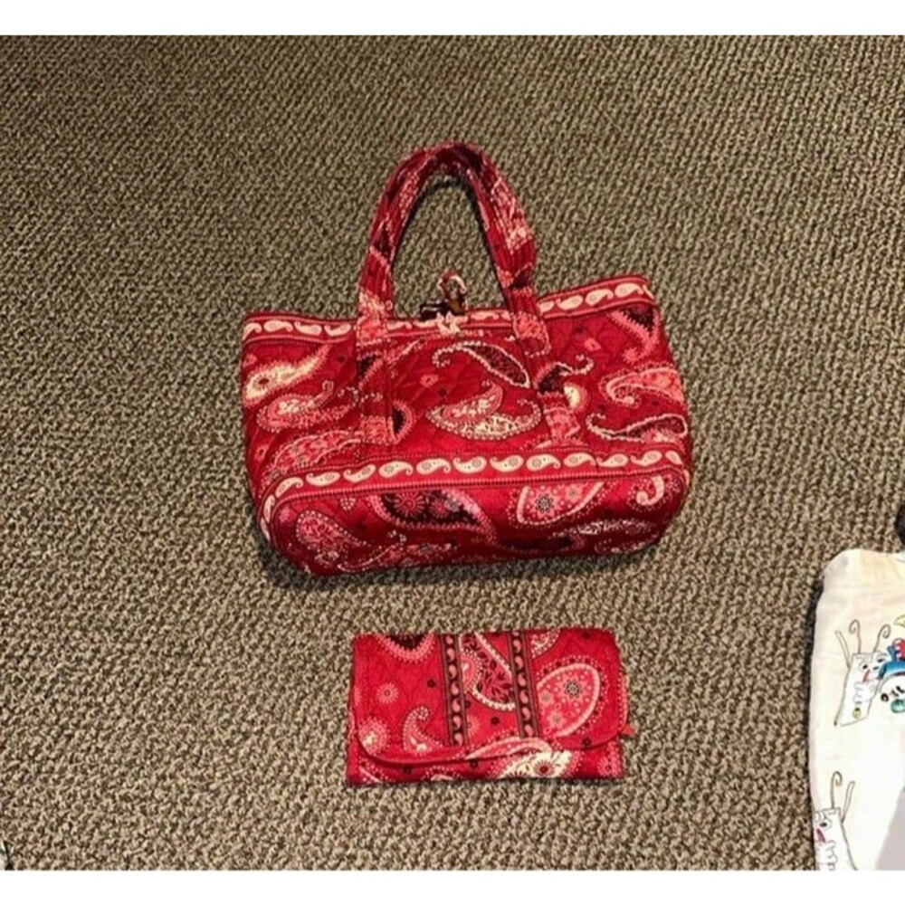Vera Bradley tote and wallet set
